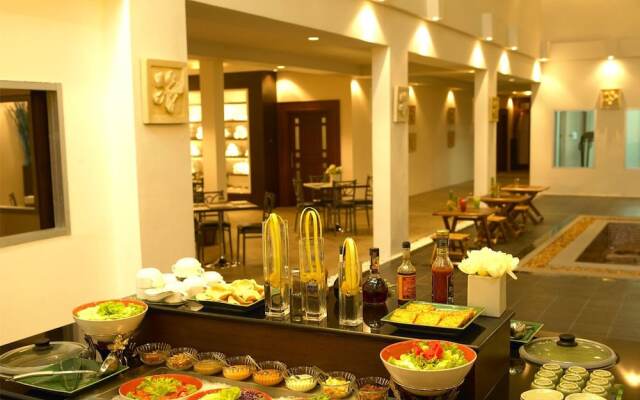 Bangkok Natural Spa Resort and Suite