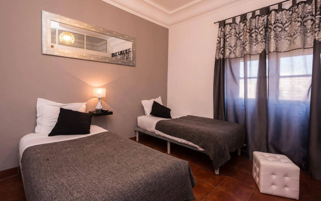 V Dinastia Guesthouse