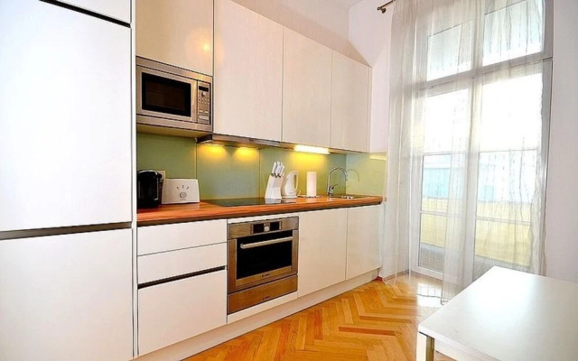 Vienna Residence Spacious &amp; Tasteful Apartment in the 3rd District