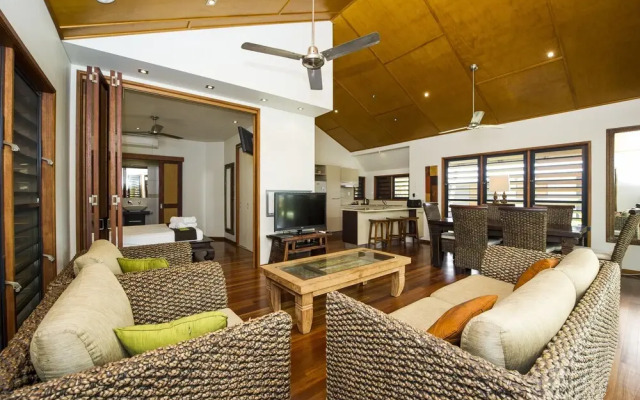 Pure Magnetic Villa