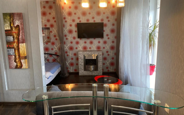 Modern luxury studio in the center of Kharkiv at Konstitutsii Square