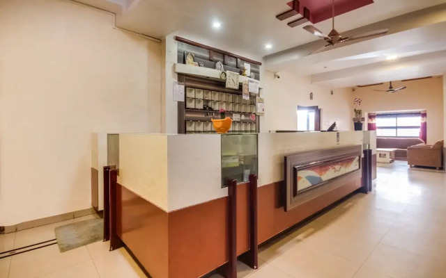 OYO 48043 Hotel Godavari