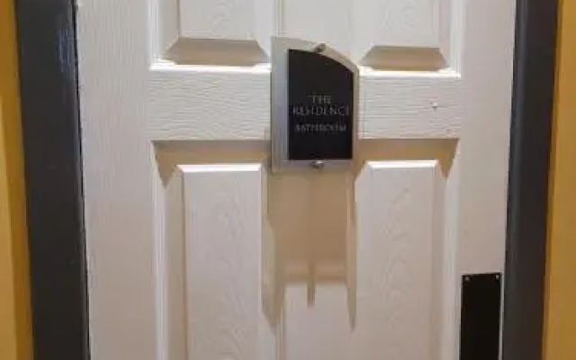 The Residence - NO 8