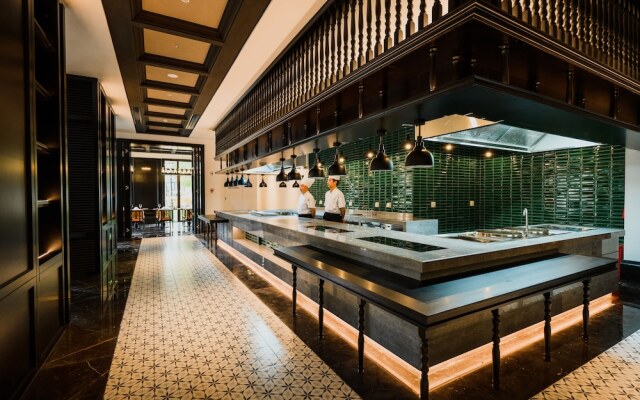 Chikan Gu Zheng Mei Tang Hotel