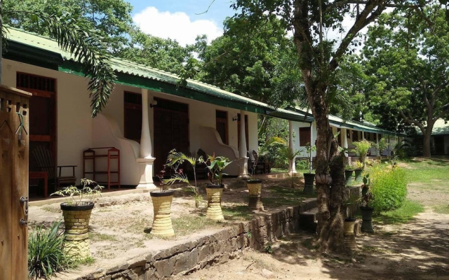 rocky villa towerist geust house