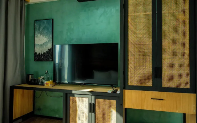 Athiri Residence