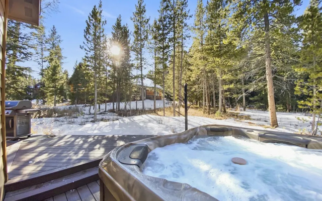 Skadi's Place 3 Bedroom Home by Redawning