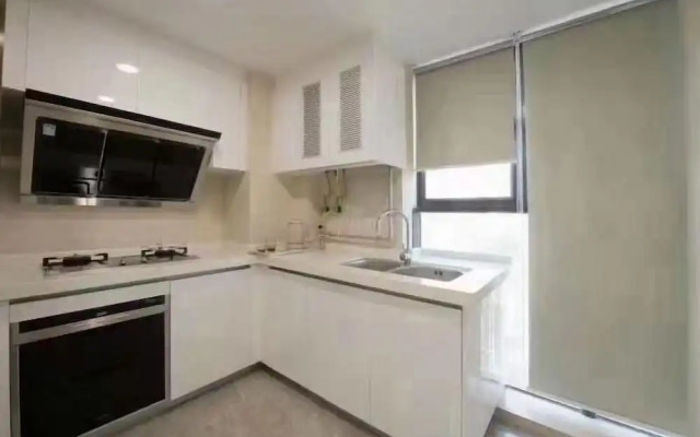Shengang Apartment Zhuoyue Qianhai