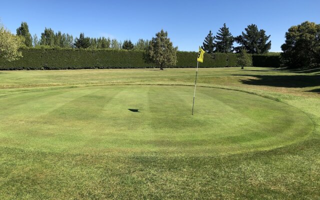 Riverlands Holiday Park