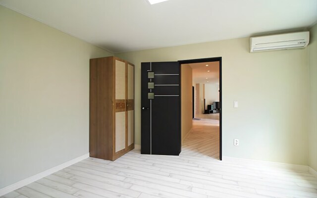 Tongyeong The House's Story Pension