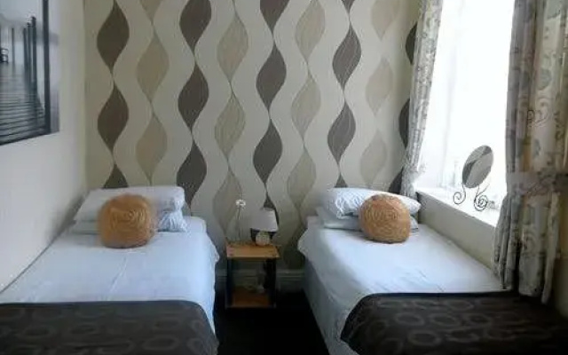 New Derina Hotel