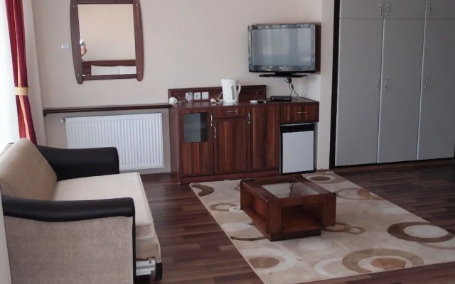 Otel Tirem