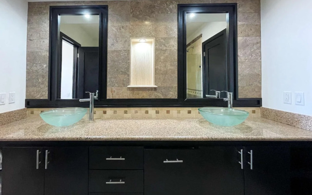 Unwind in a Modern Condo With Stunning View