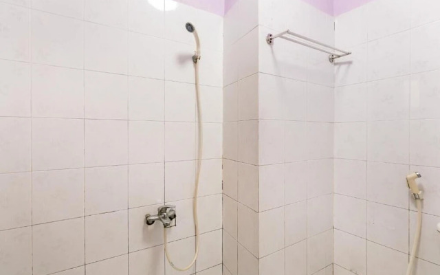 OYO 885 Ngoc Thinh Hotel