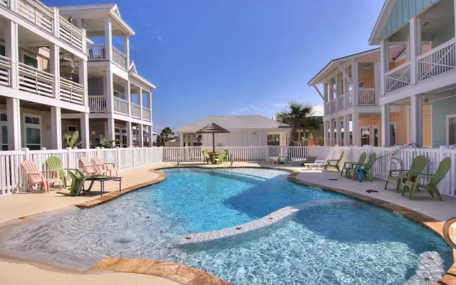 Kona Cove by RedAwning