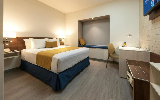 Microtel Inn & Suites by Wyndham Irapuato