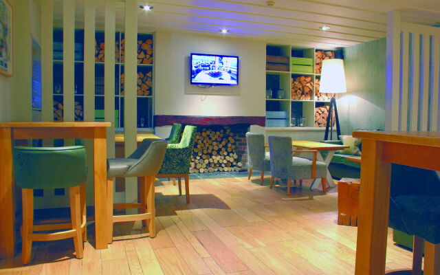 Lodge at Bristol