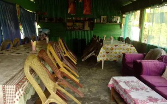 Vamoosetrail Pedong Village Resort