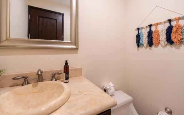 Bocaraca 2 - Luxury 2 BR Condo