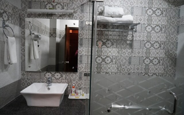 Hotel Dharamshala Paradise