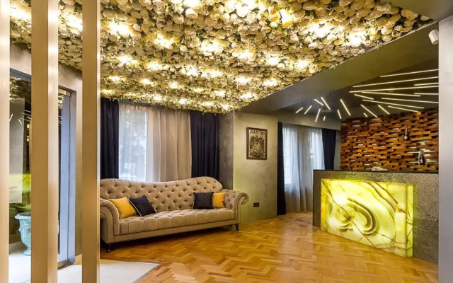 Venis Boutique Hotel