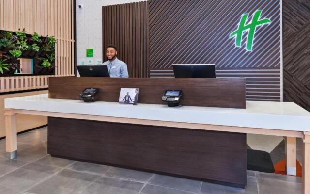 Holiday Inn & Suites Toledo Southwest - Perrysburg by IHG