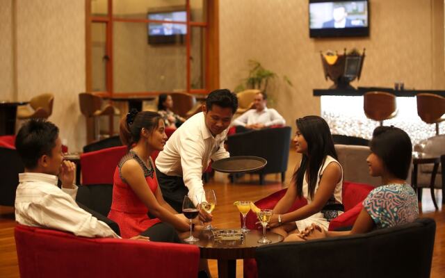 Horizon Lake View Resort Hotel