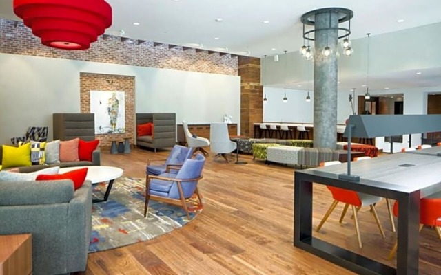 Global Luxury Suites at South Arlington