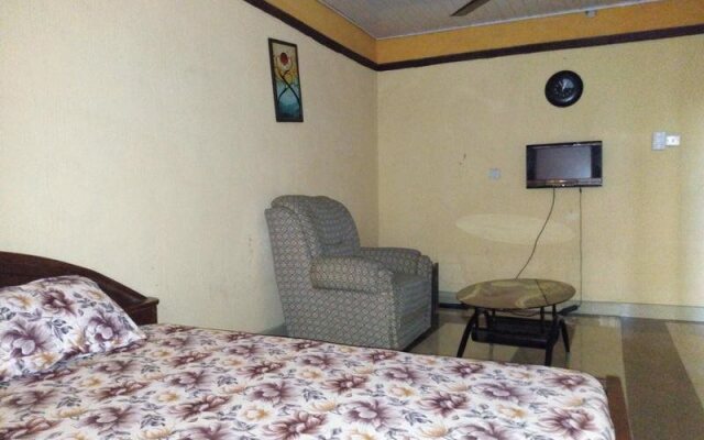 Tobis Hotel & Gardens