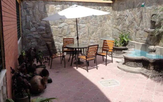 Hostal Los Volcanes - Hostel