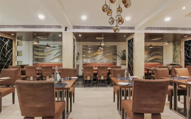 Golf View by OYO Rooms