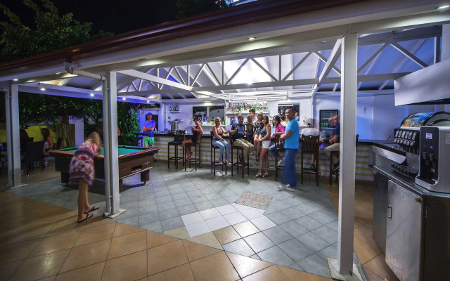 Sun Bay Park Hotel