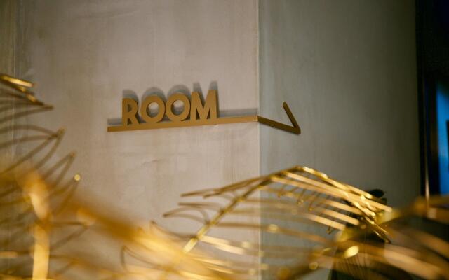 THE Root 2 HOTEL