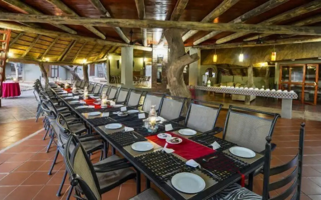 Boulders Safari Lodge