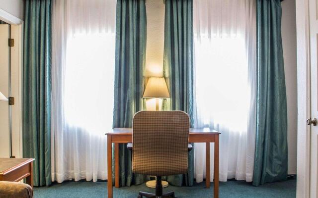 Quality Inn Tulsa Central