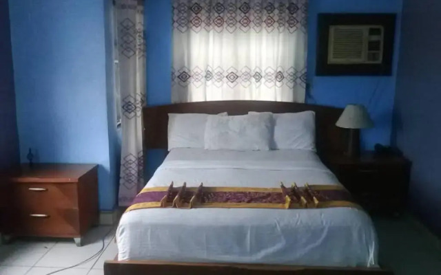 Christine Apartment Hotel Ltd