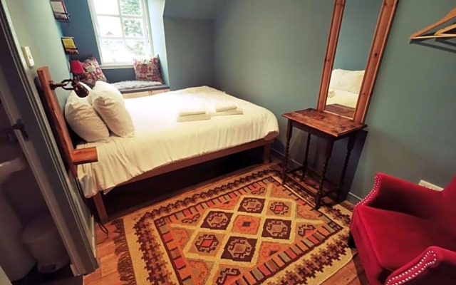 Comrie Croft Eco Hostel  Camping