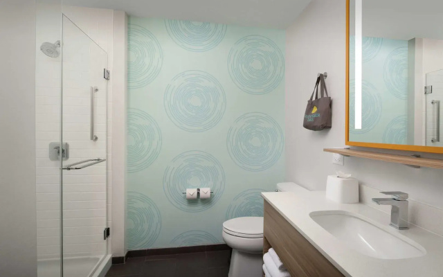 Tru by Hilton Miami West Brickell