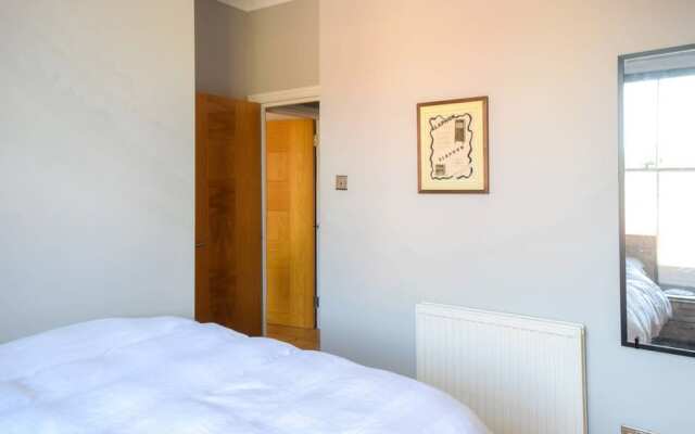 1 Bedroom Flat Close to Clapton Station