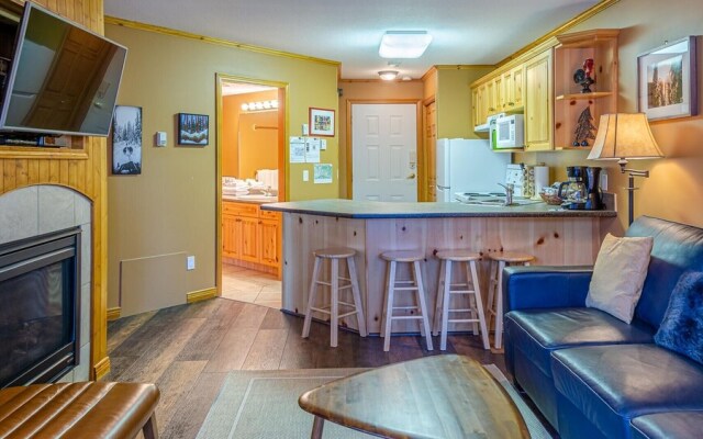 Snow Creek Village #48 By Bear Country