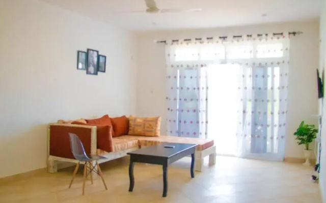 Serviced 2 bedroom apartment near the ocean front