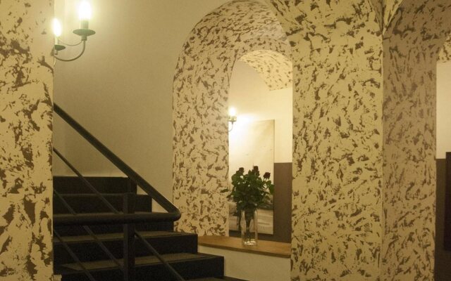 Pergamin Apartments