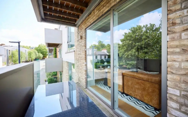 The Copenhagen Place - Enchanting 2bdr Flat With Balcony