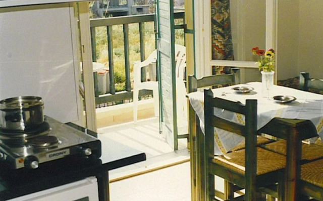 Pela Mare Apartments