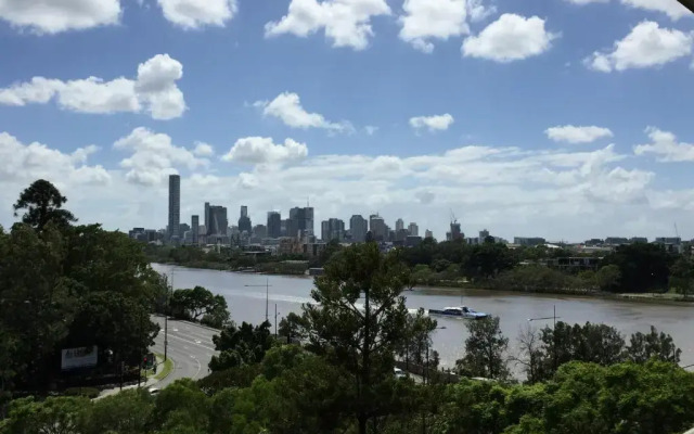 Inn on the Park Apartments