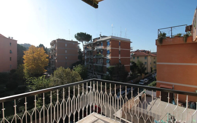 Large 3BR Eur Apartment