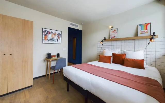 Mercure Gentilly .