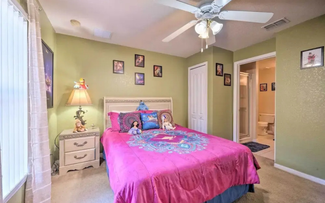 10 Mi to Disney + Heated Pool: Florida Abode!