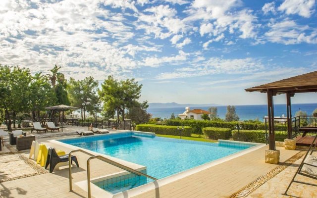 Villa Minoas Large Private Pool Walk to Beach Sea Views A C Wifi Eco-friendly - 2565