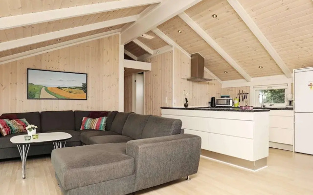 9 Person Holiday Home in Jerup-by Traum